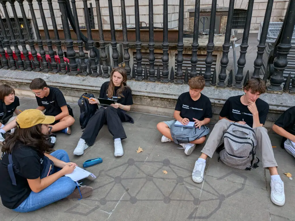 Día 4: Del dinero al tiempo: matemáticas, economía y astronomía en Londres whatsapp image 2026 08 26 at 14.15.27 (3)